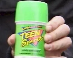 Le dodorant  Teen Spirit  a inspir une chanson qui a propuls le groupe en tte des hits-parades. Quel est le titre exact du premier gros succs du groupe ?