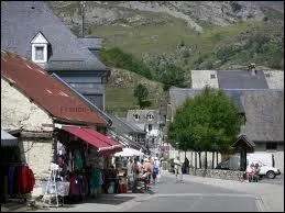 Je pars  Gavarnie, connue surtout pour son cirque ( la Cirque de Gavarnie ). Quel nom donne-t-on aux habitants de cette commune des Hautes-Pyrnes ?