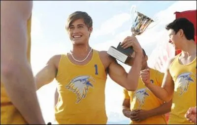 Qui est le petit ami de Dylan ?