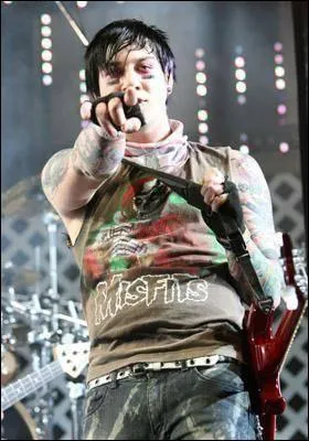 Quel est le vrai nom de Zacky Vengeance ?