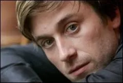 De qui est-il le fils ?