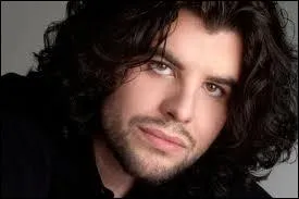 De qui est-il le fils an ?