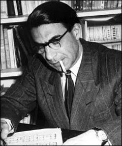 Compositeur franais d'origine hongroise n le 22 octobre 1905, auteur de la musique de nombreux films ( Des gens sans importance , par exemple) et de chansons populaires comme  Les Feuilles mortes 