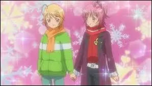 De qui est-elle amoureuse au dbut ?