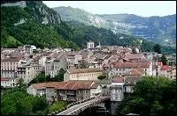 Je me rends  Saint-Claude, capitale de la pipe. Quel nom donne-t-on aux habitants de cette ville Jurassienne ?