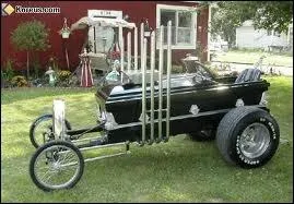 Celui qui me fait me vend, celui qui m'achte ne se sert pas de moi, Celui qui se sert de moi ne le sait pas. Que suis-je ?