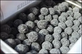 De quelle ville les bonbons appels  grisettes  sont-elles la spcialit ?