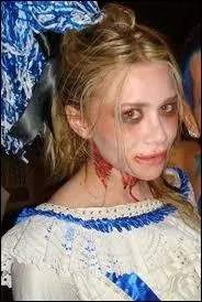 Comment s'appelle cette fille ?