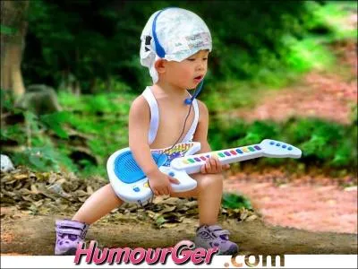 Superbe chanson sur un enfant et son instrument :