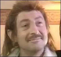 L'acteur de  Bienvenue chez les Ch'tis  s'est aussi illustr en duo avec Olivier Baroux. Qui Kad(dour) Merad incarne-t-il avec brio dans ce sketch ?