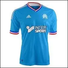 Quelle quipe joue avec ce maillot ?