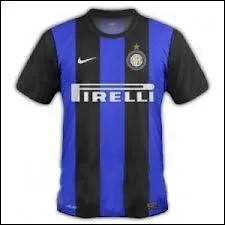 Quelle quipe joue avec ce maillot ?