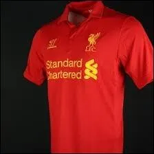 Quelle quipe joue avec ce maillot ?