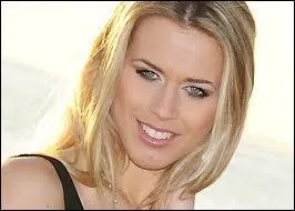 Comment s'appelle l'agence de Chlo ?