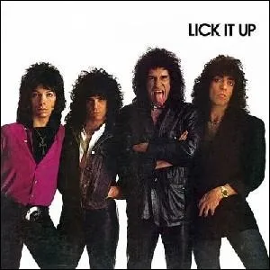 Quel groupe a sorti l'album   Lick It Up  ?