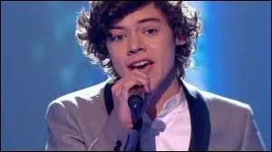 Sur quel titre a-t-il failli quitter  X Factor  avant d'intgrer le groupe ?