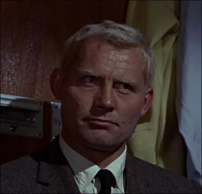 Revenons  Bons baisers de Russie que nous avons visit dans notre premier quizz mais en oubliant ce mchant : Red Grant. Pour quelle organisation travaille-t-il ?