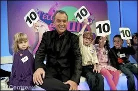 Quelle est la spcialit de Philippe Risoli quand il entre sur un plateau ?