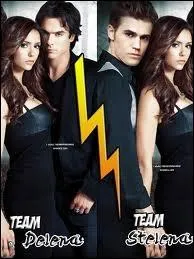 Elena est amoureuse de ...