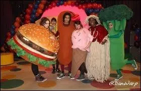 Dans l'pisode o la bande chante pour des enfants, quel est leur nom ?