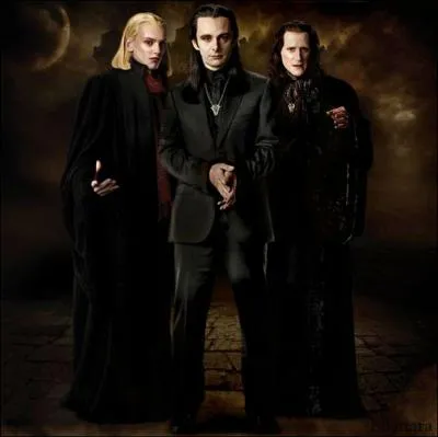 Dans quelle ville d'Italie Edward se rend-il pour se suicider ?