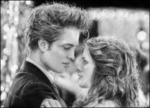 Bella devient-elle un vampire ?