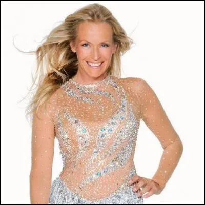 Comment s'appelle cette participante ?