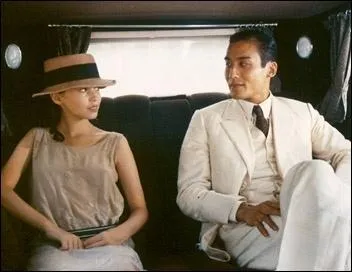 Quel film adapt d'un roman (autobiographique) de Marguerite Duras et se droulant en Asie dans les annes 30 , a-t-il t ralis par Jean-Jacques Annaud en 1992 ?