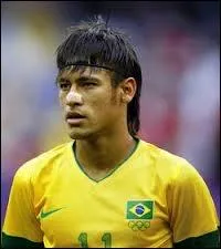 Dans quel club volue Neymar ?