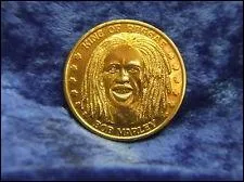 L on commence  tomber chez les pauvres du business. Dcd  l'ge de 36 ans , Bob Marley laisse  ses hritiers de quoi acheter du pot (marijuana) pour le restant de leurs jours avec ?