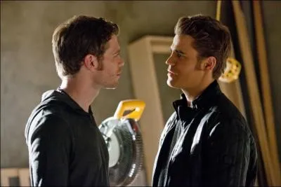 O se sont rencontrs Klaus et Stefan pour la premire fois ?