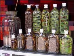 Une eau-de-vie trs forte est un tord -------