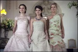 Comment se nomme la tante de la fille dont Selena usurpe l'identit ?