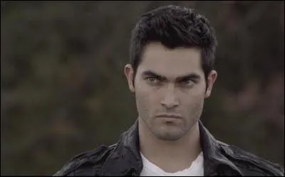 Dans quel pisode essaye-t-il de dcouvrir qui est le Kanima en testant des personnes avec le venin ?