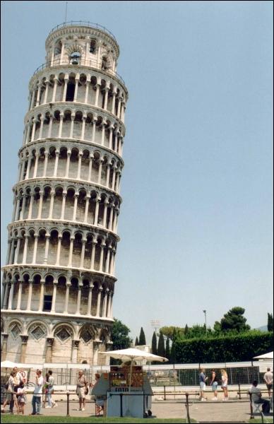 Dans quelle rgion italienne se trouve la tour de Pise ?