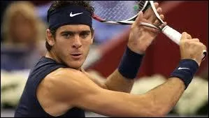 Comment s'appelle ce tennisman ?