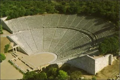 Dans quelle ville se situe ce thtre grec ?