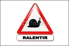 Pour demander  un musicien d'aller plus doucement, on lui dit familirement : 'Vas-y ----- 