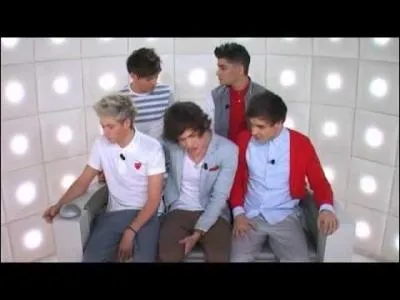 Quelle chanson les One Direction ont-ils chante dans la bote  questions en fvrier 2012 ?