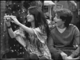 Pour lui prouver son amour, Mason a offert ... .  Alex ?