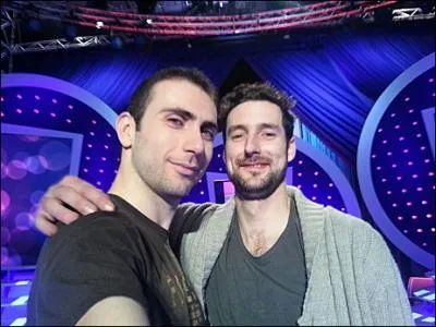 Comment s'appellent les deux membres des Dcaffins ?