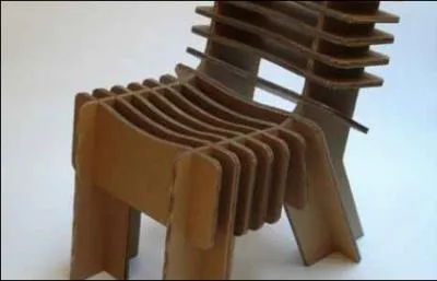 Si nous restons dans la dco, je vous proposerais bien de faire une pause. La visite pourrait tre longue. En quel matriau ce sige est-il fait ?