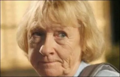 Que demande Karen McCluskey  Bree ?