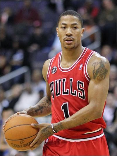 Il est le meneur de jeu des Chicago Bulls. Qui est-ce ?