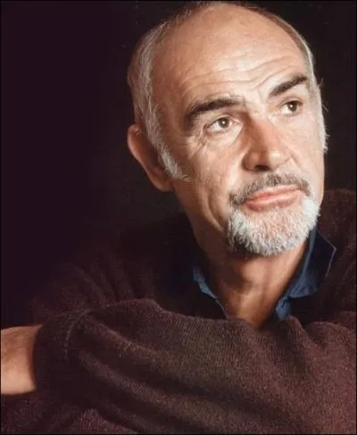 Le premier James Bond, il l'a t  7 reprises, il a t anobli par la reine d'Angleterre lisabeth IILe5juillet2000, il est ...