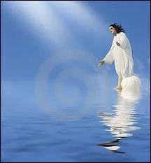 Lorsqu'un vnement arrive d'une faon inexplicable, on dit que cela est arriv  par l'opration ----- 