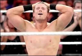 Il fait parti de la division Smackdown.