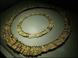 A qui a t attribu en 2012 le collier d'or ?