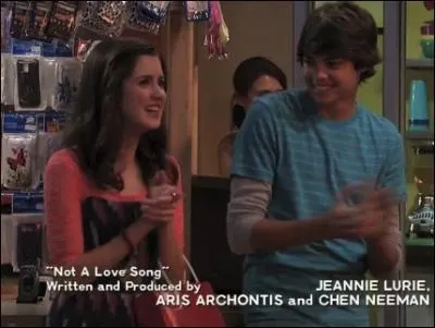 De qui Ally est-elle amoureuse ? (saison 1)