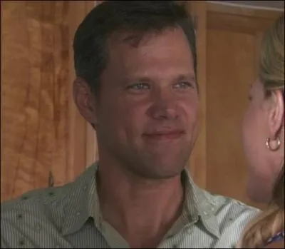 Je suis le voisin de Dexter et Rita, j'ai embrass Rita :